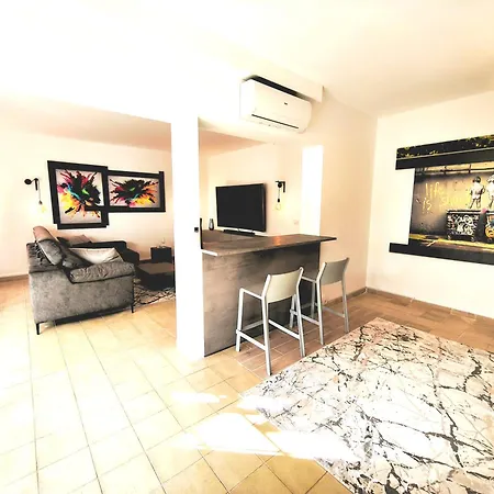 Vakantiehuis Pamro - Jaccuzi - Fitness Area - Free Wifi - Pool - Modern & Comfortable - Sunnygolf Maspalomas (Gran Canaria)