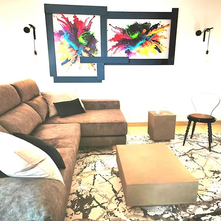 Pamro - Jaccuzi - Fitness Area - Free Wifi - Pool - Modern & Comfortable - Sunnygolf Vakantiehuis