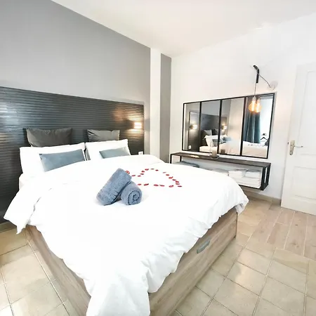 Rooftop Jaccuzi - Pool - Fitness Area - Free Wifi - Air Conditioner - Pool - Modern & Comfortable - Sunnygolf Bungalow * Maspalomas (Gran Canaria)