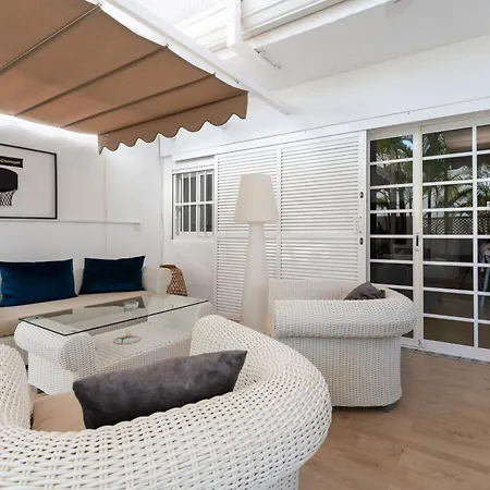 Holiday home Rooftop Jaccuzi - Pool - Fitness Area - Free Wifi - Air Conditioner - Pool - Modern & Comfortable - Sunnygolf Bungalow Maspalomas (Gran Canaria)